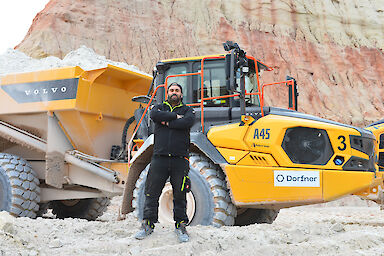 Petr Reichel (Dumperfahrer) macht das Trio der Dumper-Stammkräfte bei Dorfner komplett.