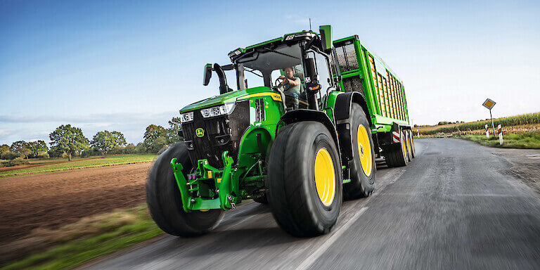 Traktor John Deere 6420S + Frontlader / Robert Aebi Landtechnik AG